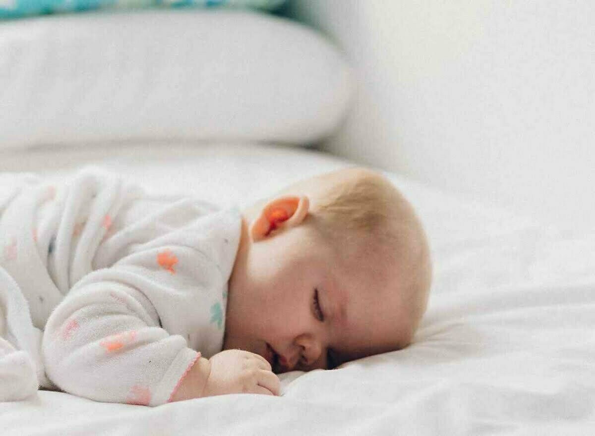 Hoe een baby slaapt van 8 tot 12 maanden Liefde van een Moeder